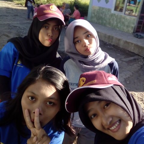 Indannaaaa's profile picture. deui13