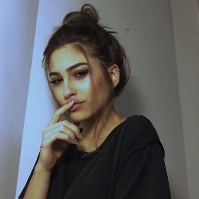 Lau_rpg_'s profile picture. 