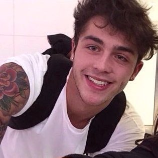 castielrpgz's profile picture. 