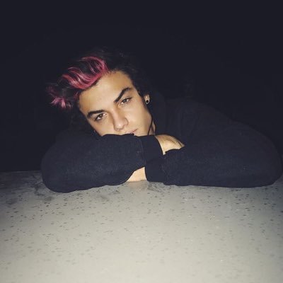 highoffjilinsky's profile picture. jack and jack?? who are they?