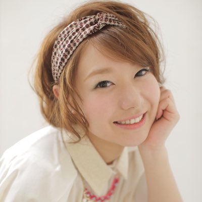 hhlcharmmarch's profile picture. 大阪市内に6店舗、八尾市に１店舗、スタッフ約60人でハッピーヘアライフを目指す美容室Charm/MARCH（https://t.co/gwIlNheV6O）の総務部秘書のtwitterです。５歳息子と３歳娘を持つ主婦でもあります。お店情報だけでなく、色々な日常や美容情報もつぶやきます。