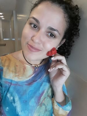 eumesmaAline's profile picture. 