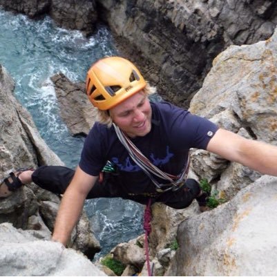 ClimbingCompany's profile picture. 🧗‍♂️WMCI 🏔 Winter Climbing and Mountaineering Instructor, based in Pembrokeshire, Wales - but travelling and working all over! 🌎
