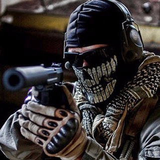 ¡Concédeme! Oh Rey de las victorias, el perdón por mi soberbia.
Yo quise ser el soldado más valiente de mi Ejército,
El colombiano más amante de mi Patria.