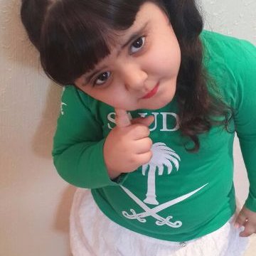 xcRMhXe81UoKy8K's profile picture. 