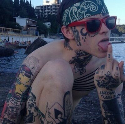 LucasSivanRp's profile picture. c'est tellement facile de sourire plutôt que d'être heureux.