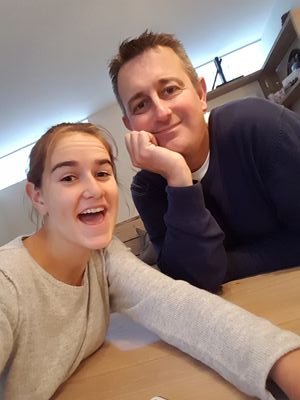 geboren en getogen Erpenaar, applicatie ontwikkelaar ,fervent carnavalsvierder vader van 3 getrouwd met eveneens geboren en getogen Erpse schone,.