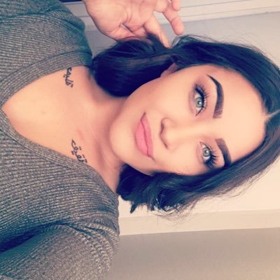 Great minds, positive vibes. SC: queenchanti