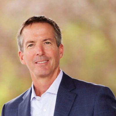 Kevin provides companies with high-level strategic advice on intellectual property issues.