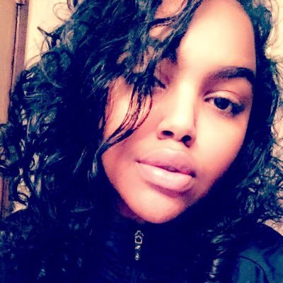 19, singer; 🎤 loving; 😚 goofy; 🐝 somali; 🇸🇴 LETS MAKE EACH OTHER BETTER . ✊🏾💕💯