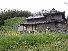 過去の経歴は抹消済。