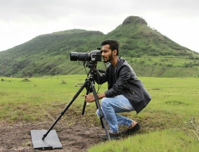 Fashion & Advertising Photographer.
Film Maker.