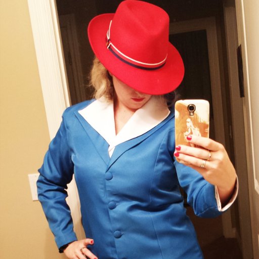 fangirl. writer of things. wedding invitation & graphic design magician. currently fighting my way through an insane art school.
https://t.co/jMUIZ7Wf1W