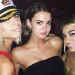 Maiarpgbus2's profile picture. Mes baisers te brûleront la peau.