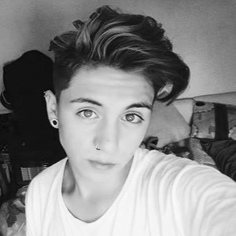 Fuck your bad vibes bro || nuevo twitter ||fan boy|| mi sueño es tener una acc de dms (mi nueva acc @matiasmaloley )