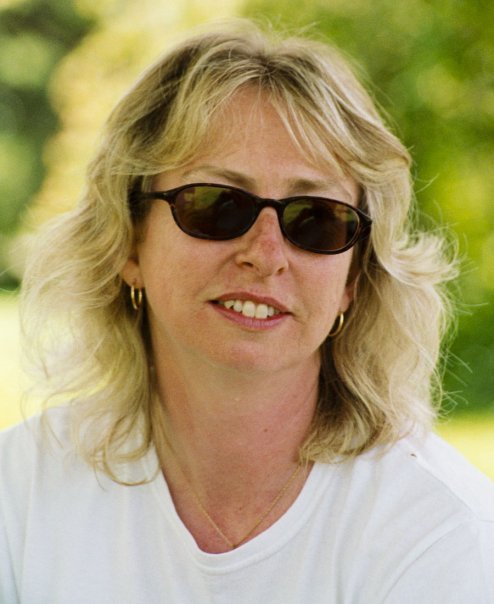 BeckyTrudelle's profile picture. Mumsie, wife, Chief Domestic Officer, actress, crafter...