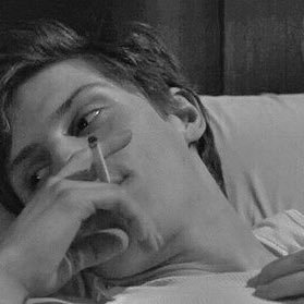 evanrpgpsy2's profile picture. ;)