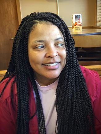 Soulful lover of life, laughter, kindness, natural hair enthusiast, 80s pop culture, vibey music, snarky convo, French, sleep, minidachshunds, and the fab 40s!