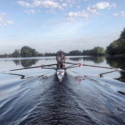 KR1VOWEI's profile picture. 