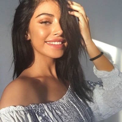 KylieLawleyyy's profile picture. .