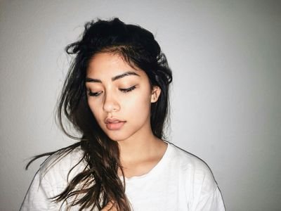 YoungMcKinn's profile picture. Start with what is right rather than what is acceptable. 》Single《