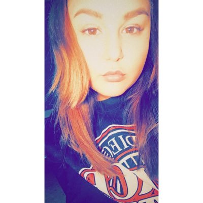 Brooke_cakes101's profile picture. rip Glenn and Abraham ❤️😭