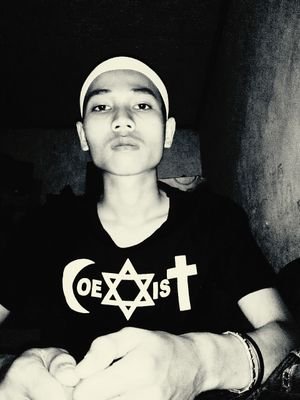 Apa yg kamu YAKINI sbg sebuah KEBENARAN, mungkin Bukanlah sebuah KEBENARAN bwt yg Lain nya.