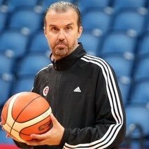 Italian professional basketball coach. Head coach for Hapoel Jerusalem basketball cleb. Please read my tweets in Italian accent