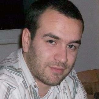 Bussiness consultant, nature and photography enthusiast, always trying to keep up to date with tech inovations and development.