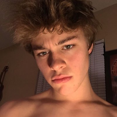 christianakrpg's profile picture. 