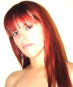 AlinePerdona's profile picture. 