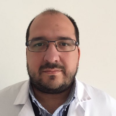 Informático Médico en Hosp Italiano. Master en informática biomédica. Especialista en sist de información, documentación y representación del conocimento médico