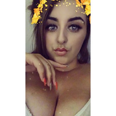 Chelsparkinsonx's profile picture. snapchat: chels-parkinson