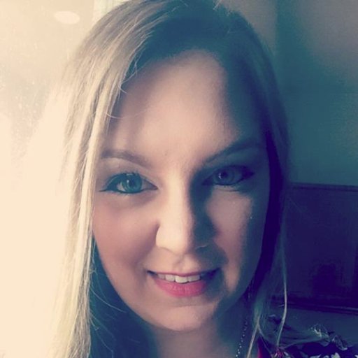 tina_rosburough's profile picture. California 🌴