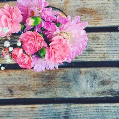 المصدر الاول لكلمات الشاعره اصايل 🌸 - حساب لجمع القصايد وليس حساب الشاعره 🤍