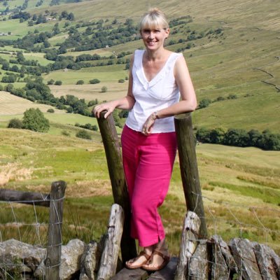 Love the Yorkshire dales 🐑🐂🏔steam trains 🚂🚂🚂 photography 📷📸Genealogy too! 👩‍👧‍👧💑😊