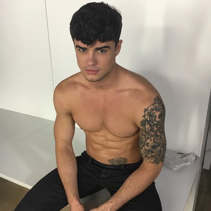 vinerpghlwn's profile picture. 