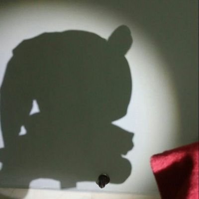 yantiteo's profile picture. 