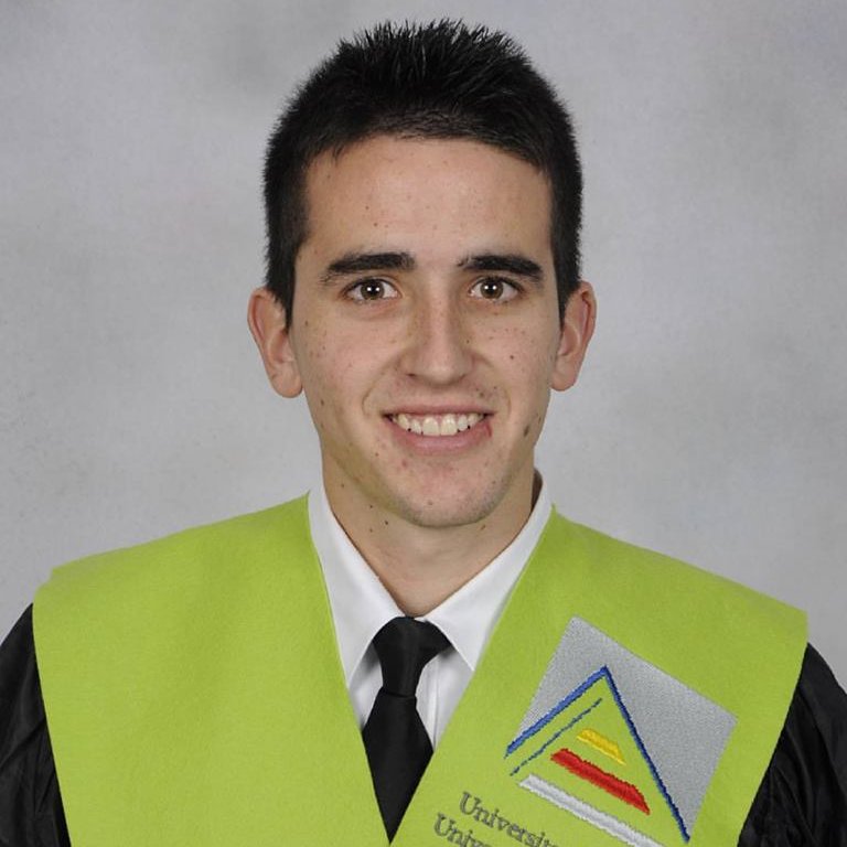 EmilioJPC14's profile picture. Graduado en Ciencias de la Actividad Física y el Deporte. Gran interés por el Fútbol