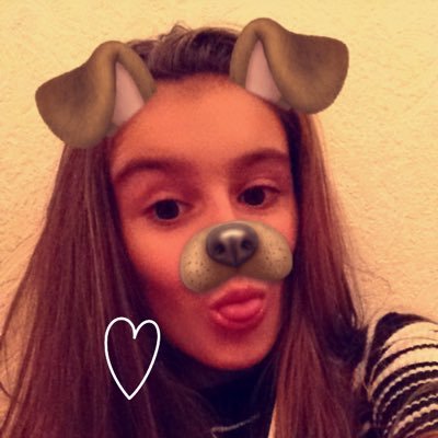 Minacmoii's profile picture. 