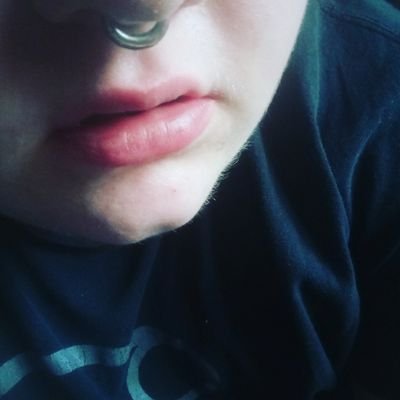 Chronic illness ♿ and mental health 💊 warrior, aspie 😎 transgender man 🌈 and social reject 🤓. Always online 📱 and happy to talk 💬❤️