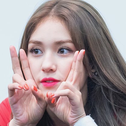✧･ﾟ* fancams of our precious human being; jeon somi. #소미