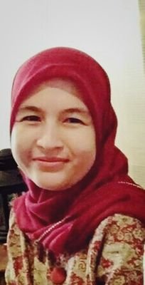 dessysusanti_29's profile picture. 