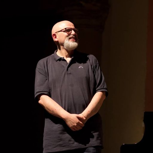 Occhitwitt's profile picture. 