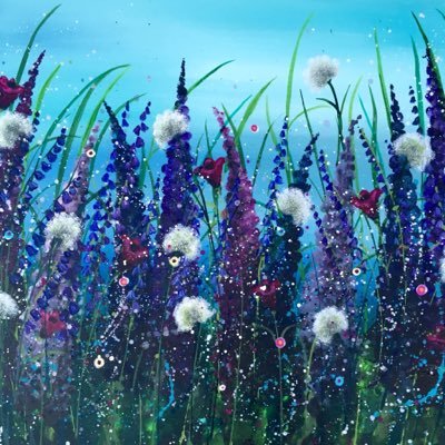 Artist , painting large, colourful floral and abstract canvases. Fill your home with colour!!!