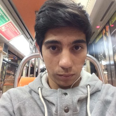 22 años vivo en Padre Hurtado trabajador honesto metro S.A estudiante Usach, me gusta jugar Basket