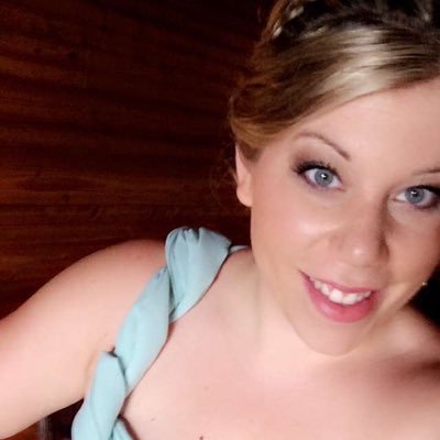 Allisonherholtz's profile picture. Just a normally odd girl, doing what I do.