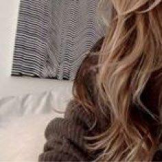 hackhacks101's profile picture. Beauty & hair is my thang / American 👏🏼