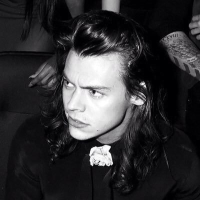 HAROLDRPPG's profile picture. Quand je baise un cadavre, j'aime que les vers me chatouillent la bite.