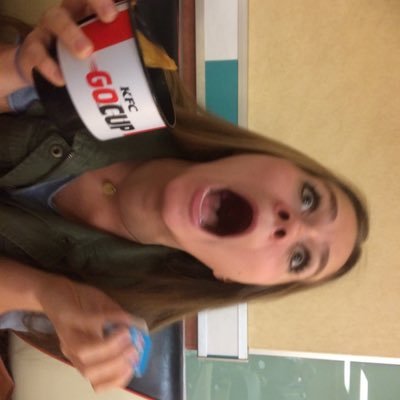 sydneybsangster's profile picture. i don’t want your birthday cake anymore